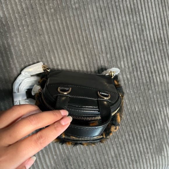 MICHAEL KORS FAUX FUR BACKPACK - Picture 4 of 5